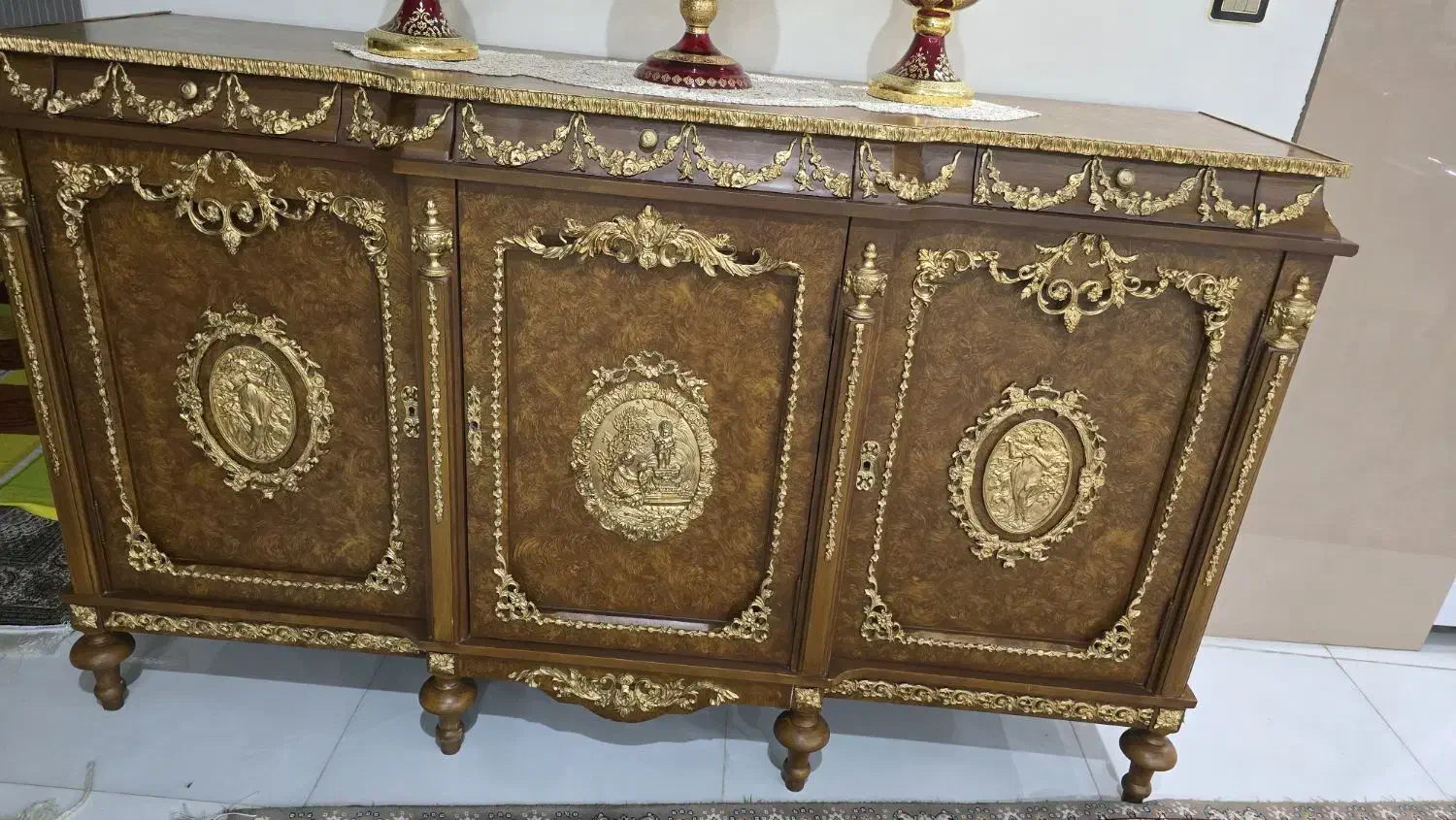 میز کنسول و میز تی وی. ویترین|بوفه، ویترین، کنسول|بناب, |دیوار