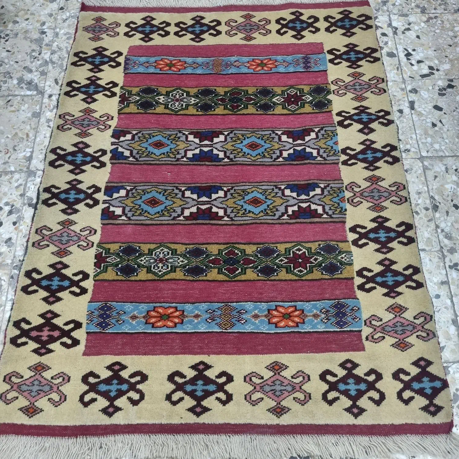 گلیم فرش|فرش|بجنورد, |دیوار