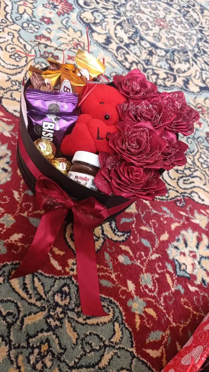 گل های روبانی و ماندگار پذیرش همه جور سفارشی|گل مصنوعی|بم, |دیوار