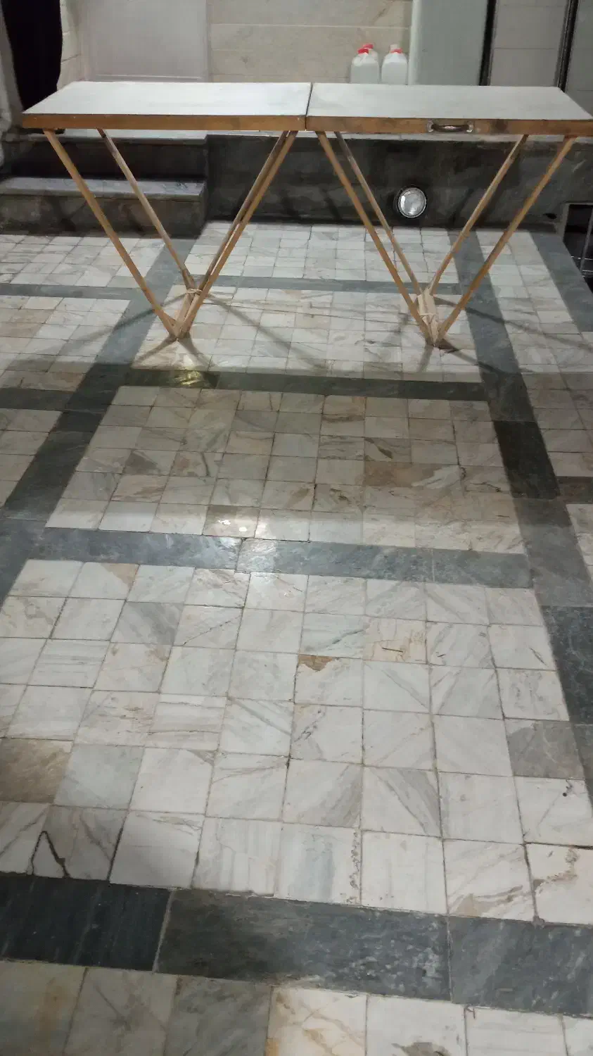 میز|میز و صندلی غذاخوری|قم, بکایی|دیوار