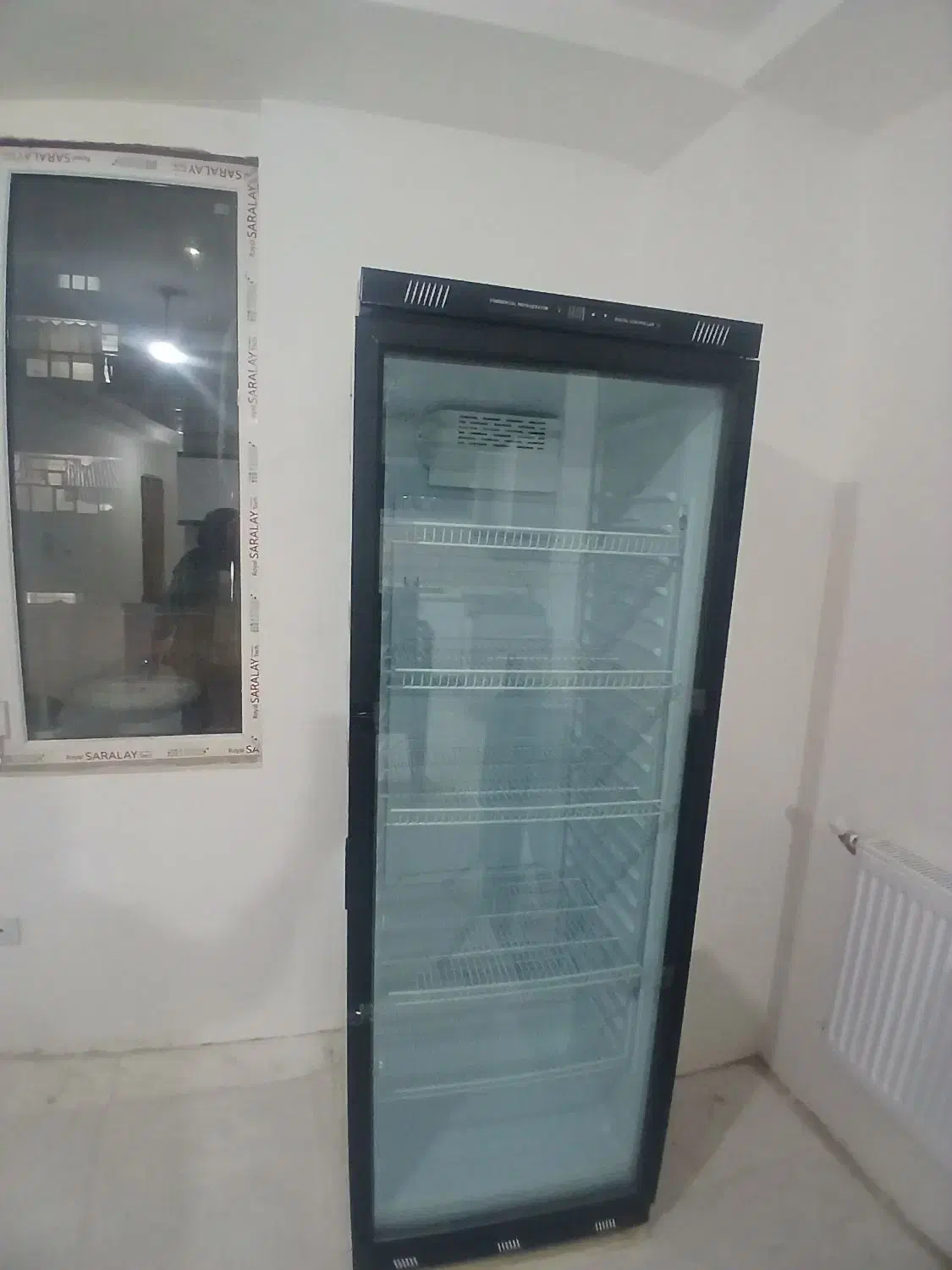 یخچال|کافی‌شاپ و رستوران|شیراز, کوشک میدان|دیوار