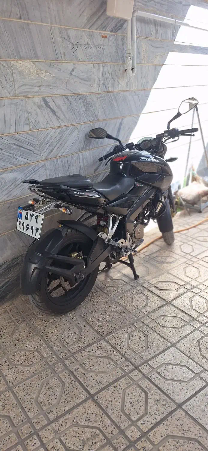 ns 200|موتورسیکلت|بروجرد, |دیوار