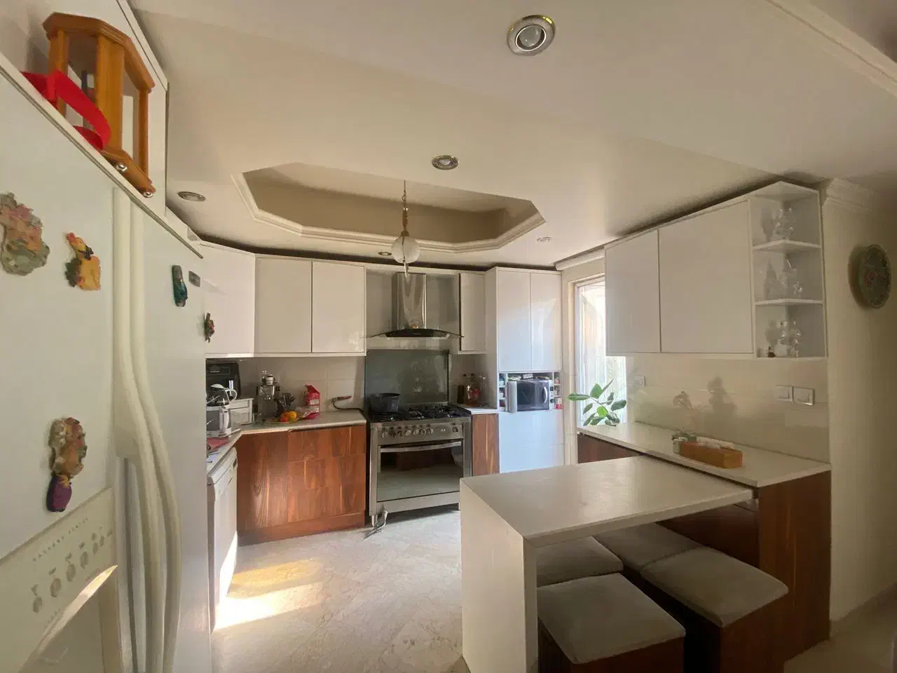 ۱۲۷ متر / تکواحدی / فول امکانات  ویو دار/ عدل