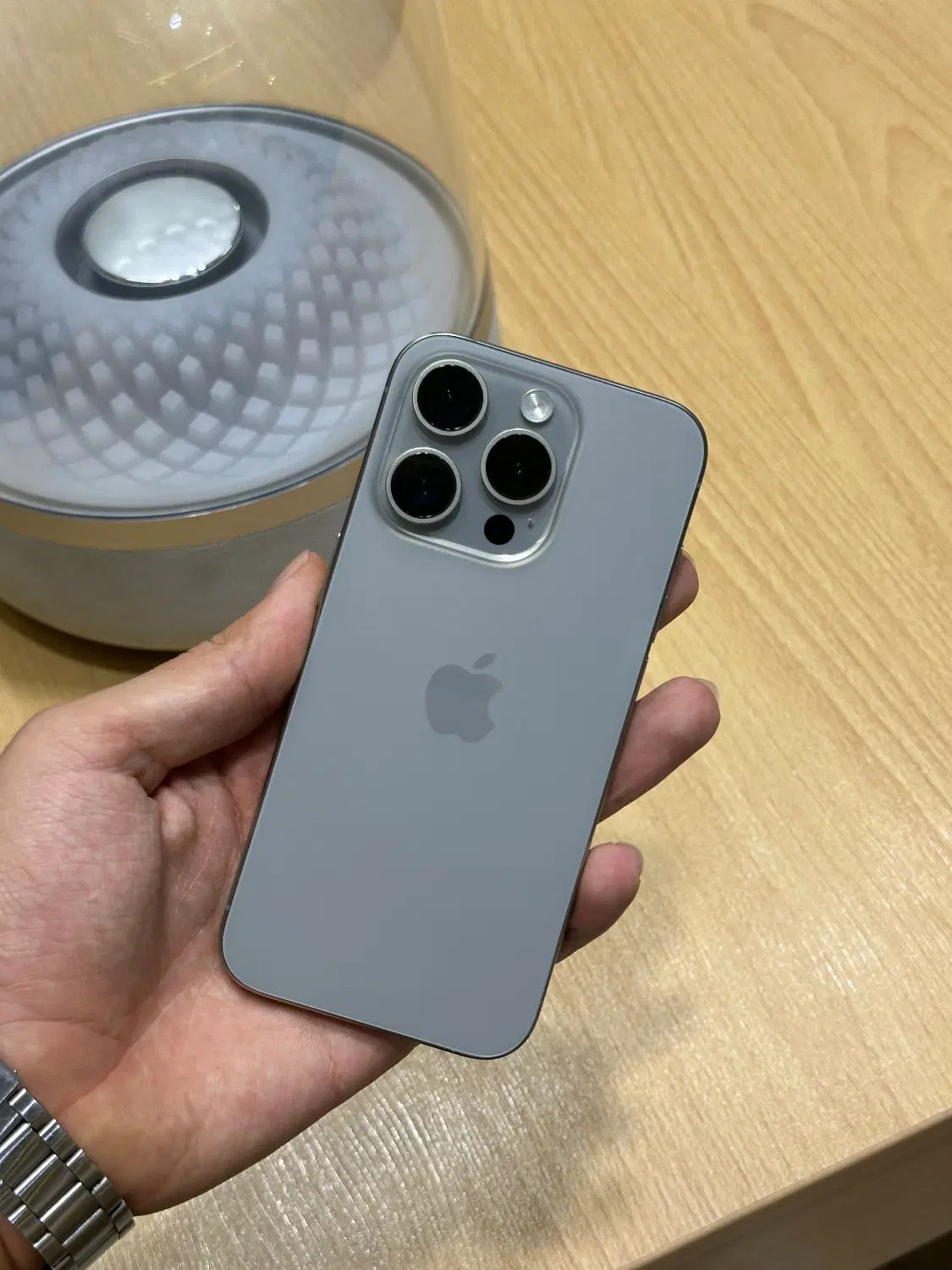 iPhone 15 pro|موبایل|خوی, |دیوار