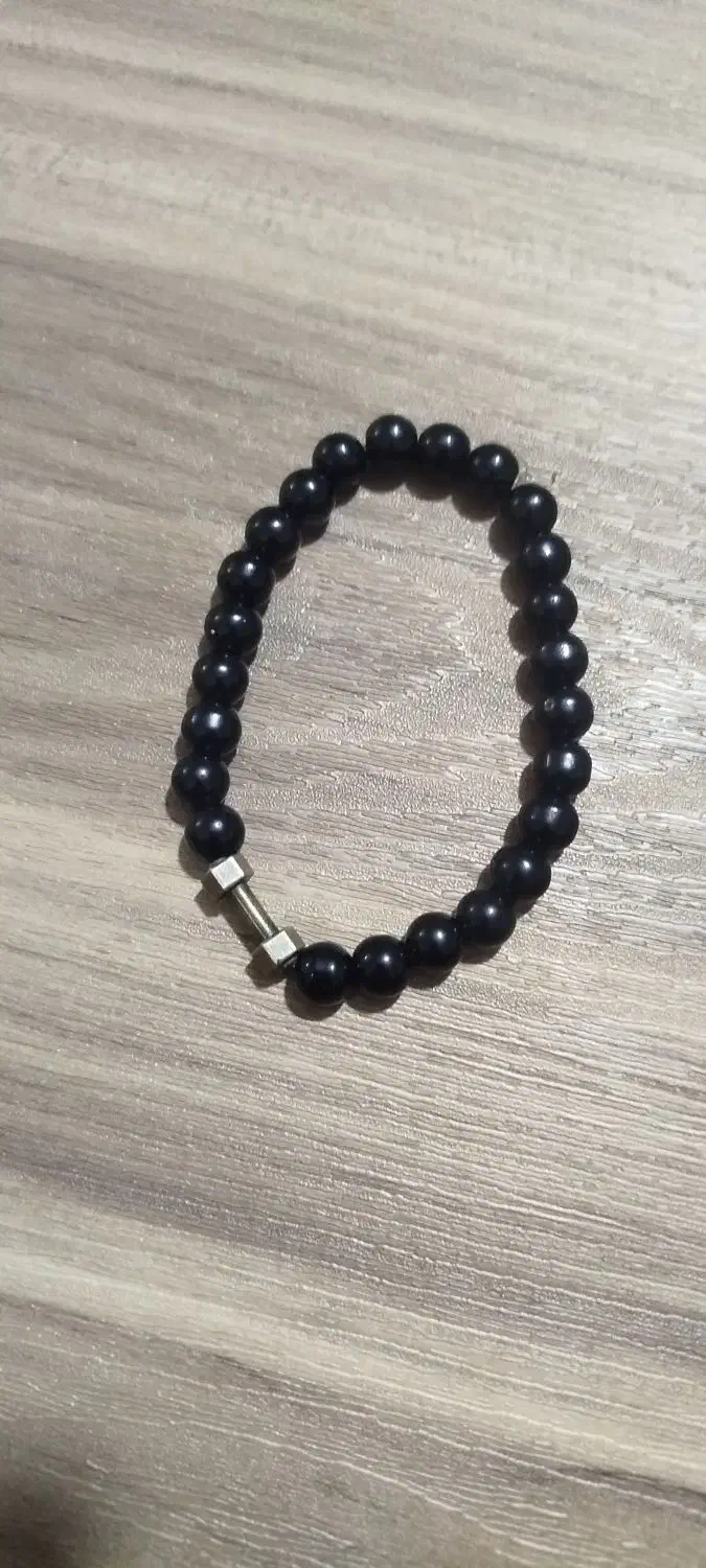 دست بند|بدلیجات|نظرآباد, نظرآباد|دیوار