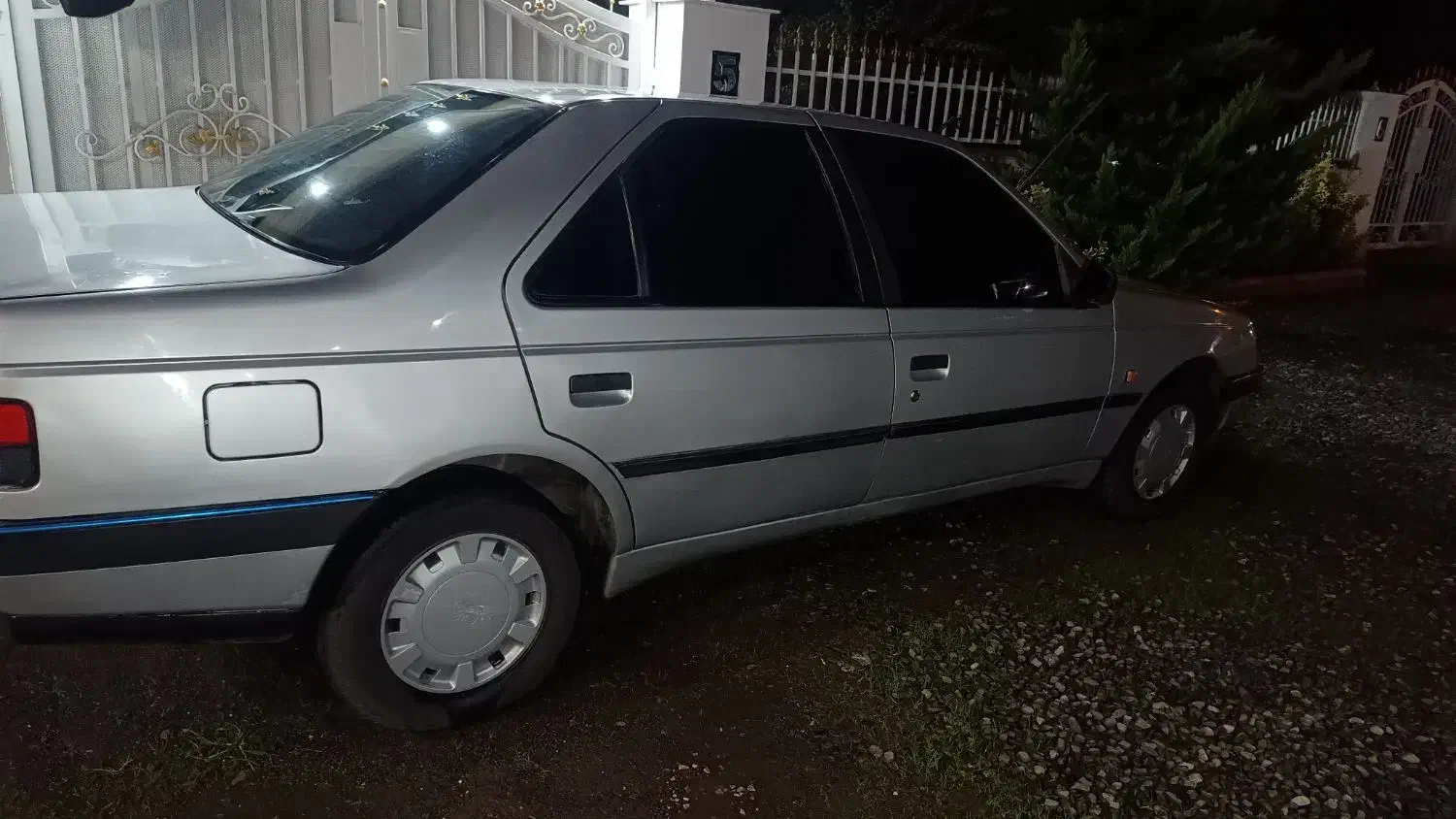 پژو داخل کرم بدون خرج استثنایی|خودرو سواری و وانت|لنگرود, |دیوار