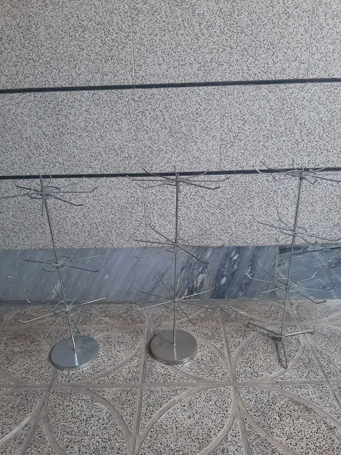 ۳ عدد استند شاخکدار چرخشی رومیزی|فروشگاه و مغازه|نظرآباد, رسالت|دیوار