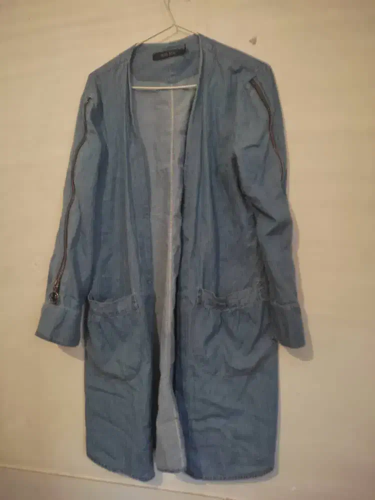 مانتو|لباس|سامان, |دیوار