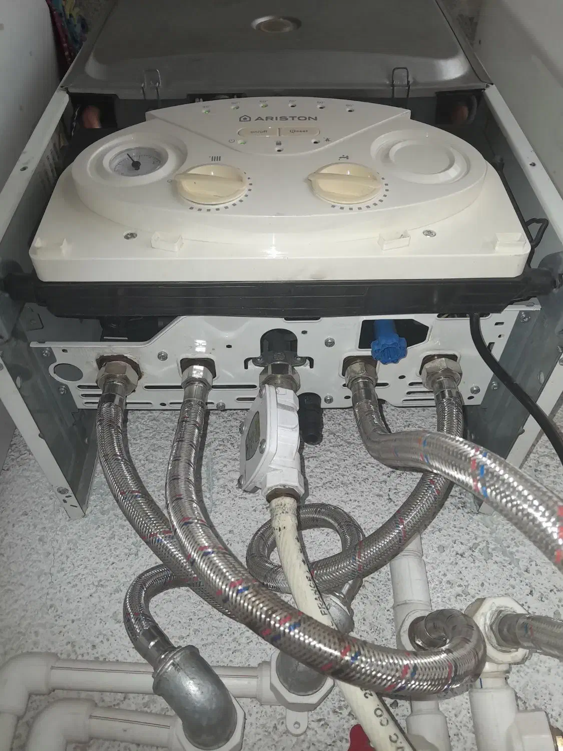 پکیج آریستون|آبگرمکن، پکیج، شوفاژ|اسلامشهر, شهرک محمدیه|دیوار