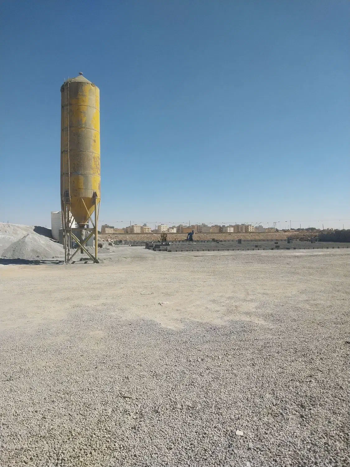 فروش یا واگذاری مجموعه کامل بلوک زنی|مصالح و تجهیزات ساختمان|شاهین‌شهر, ۹ دی|دیوار