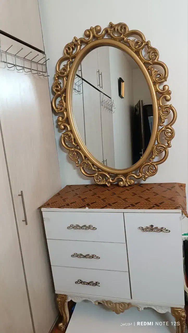 آینه و کنسول|بوفه، ویترین، کنسول|گلبهار, شهر جدید گلبهار|دیوار