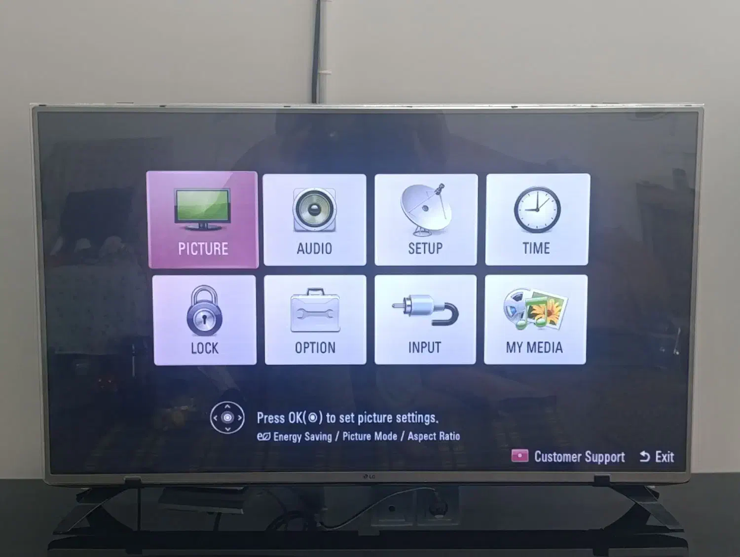 ال سی دی 49 اینچ ال جی|تلویزیون و پروژکتور|کرمان, |دیوار