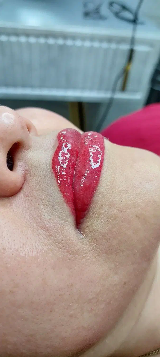 میکروبلیدینگ شیدینگ لب بن مژه خط چشم|خدمات آرایشگری و زیبایی|قم, باغ کرباسی|دیوار