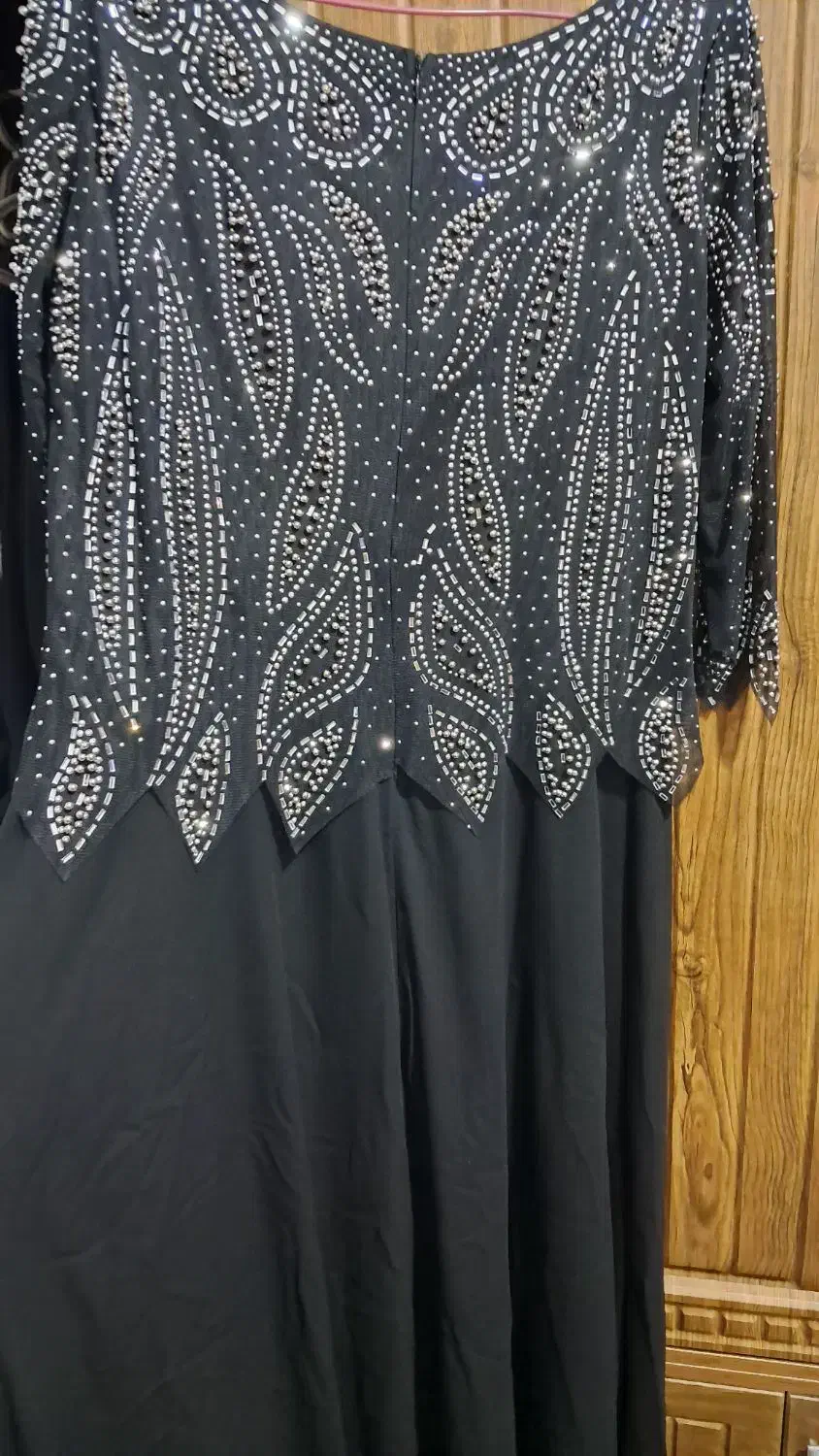 لباس مجلسی|لباس|بم, |دیوار