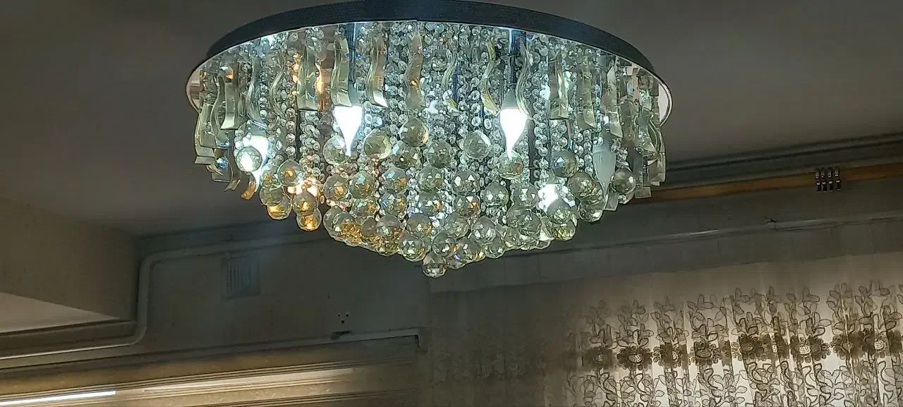 لوستر ۷ رنگ|لوستر و چراغ آویز|پردیس, فاز ۴|دیوار