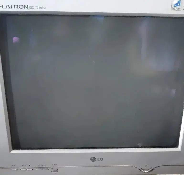 مانیتور ال جی  ۹۰۰ تومن|قطعات و لوازم جانبی رایانه|شیروان (خراسان), |دیوار