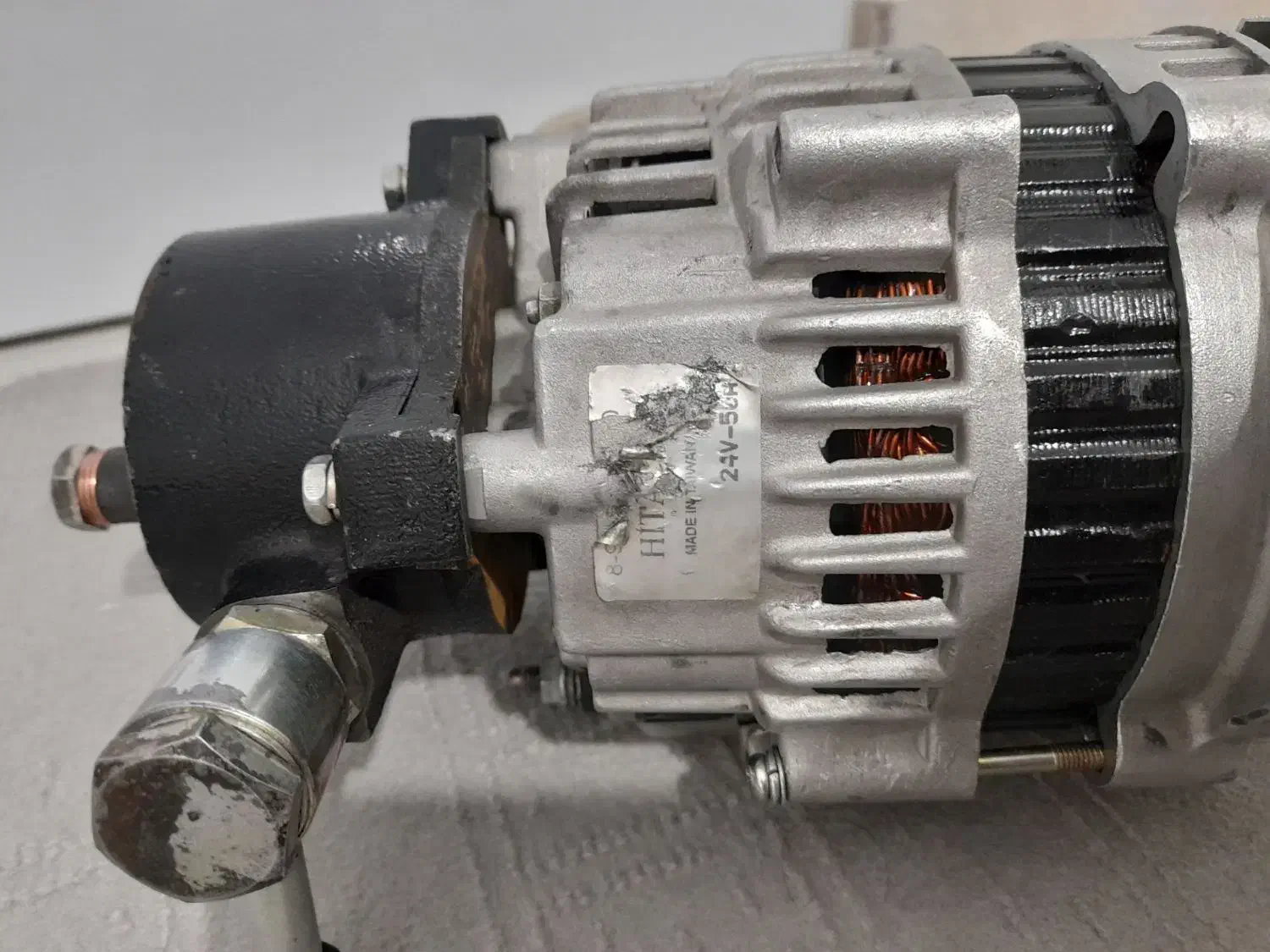 دینام ایسوزا اصلی  نو نو|قطعات یدکی و لوازم جانبی|ملایر, |دیوار