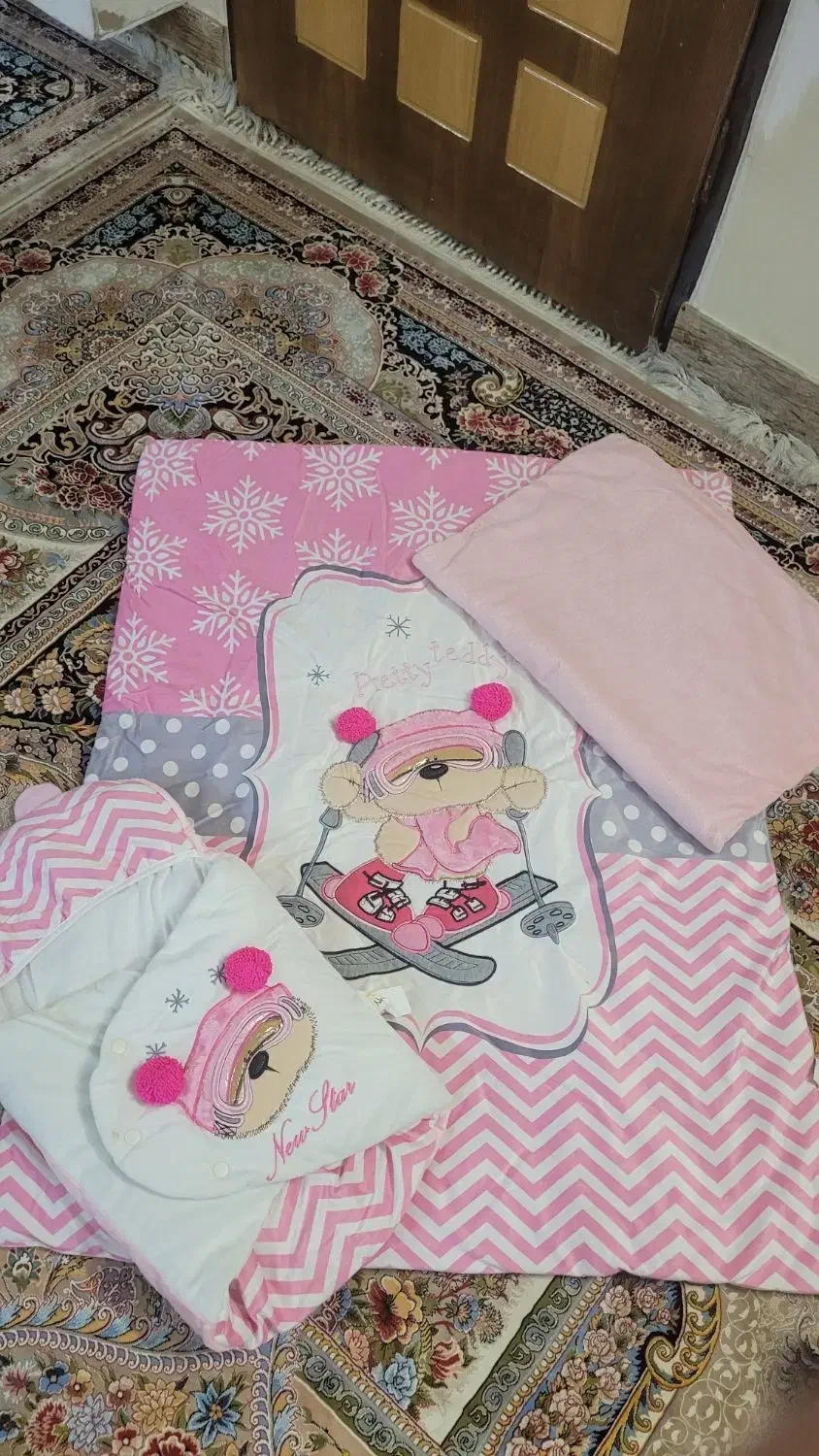 سرویس قنداق فرنگی|اسباب و اثاث بچه|ابریشم, |دیوار