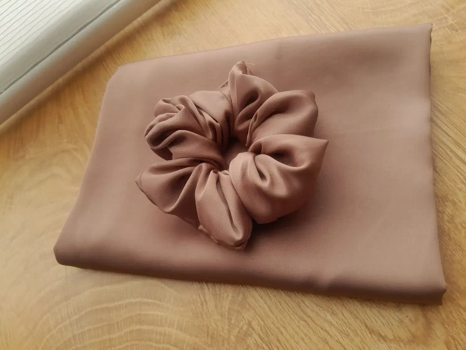 اسکرانچی،روبالشتی|آرایشی، بهداشتی، درمانی|دهگلان, |دیوار