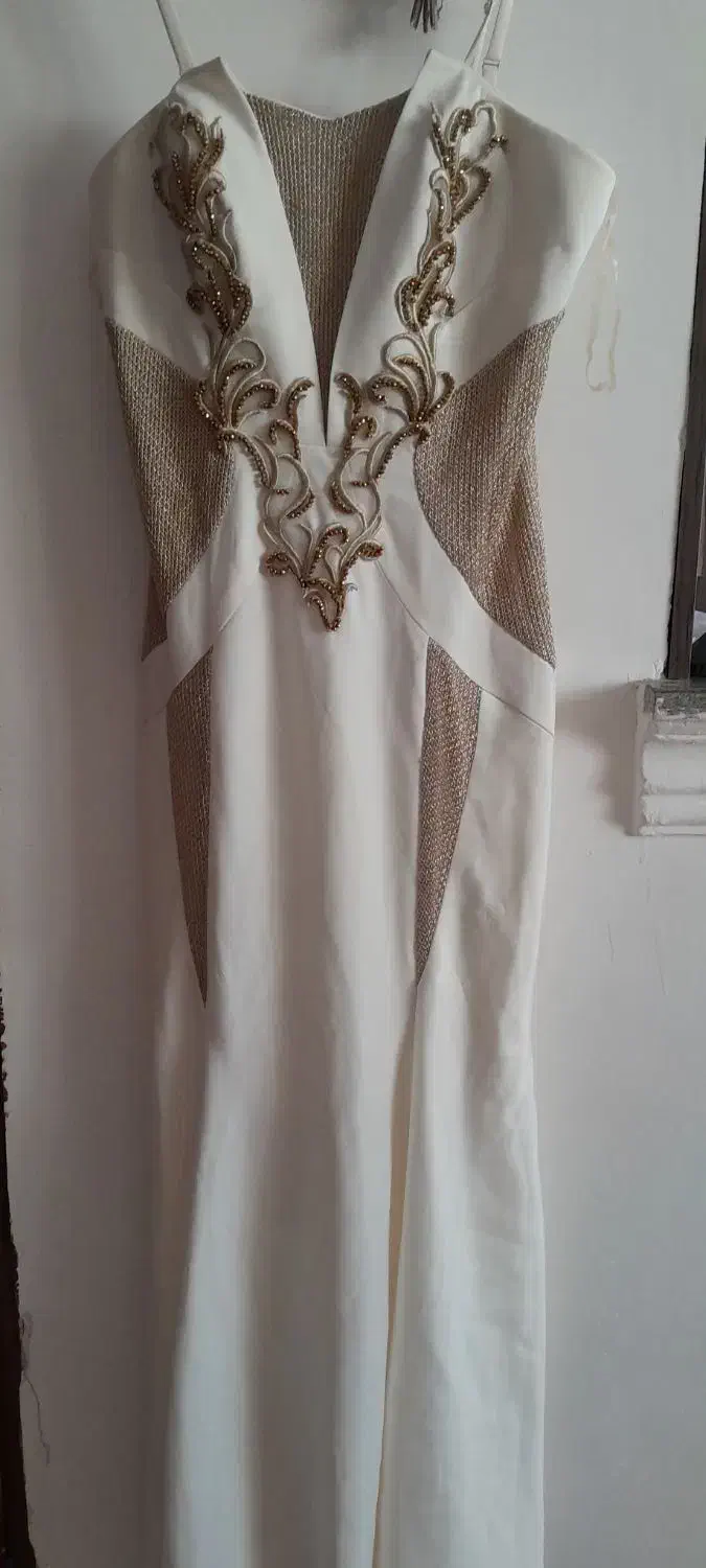 لباس مجلسی|لباس|اسفراین, |دیوار