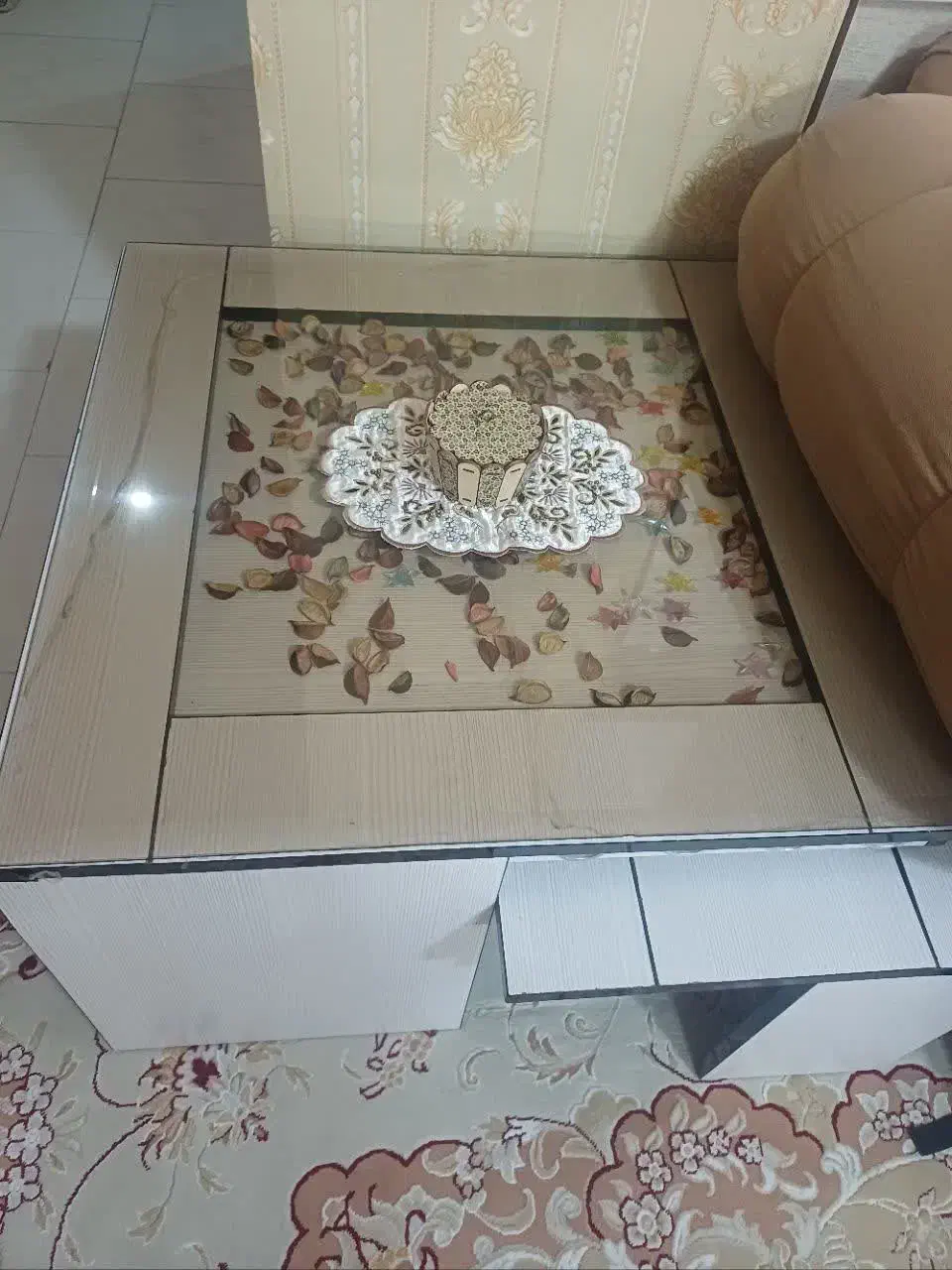 بوفه، میز عسلی، اینه و شمع دان، جاکفشی|بوفه، ویترین، کنسول|هشتگرد, فاز ۷ مهستان|دیوار