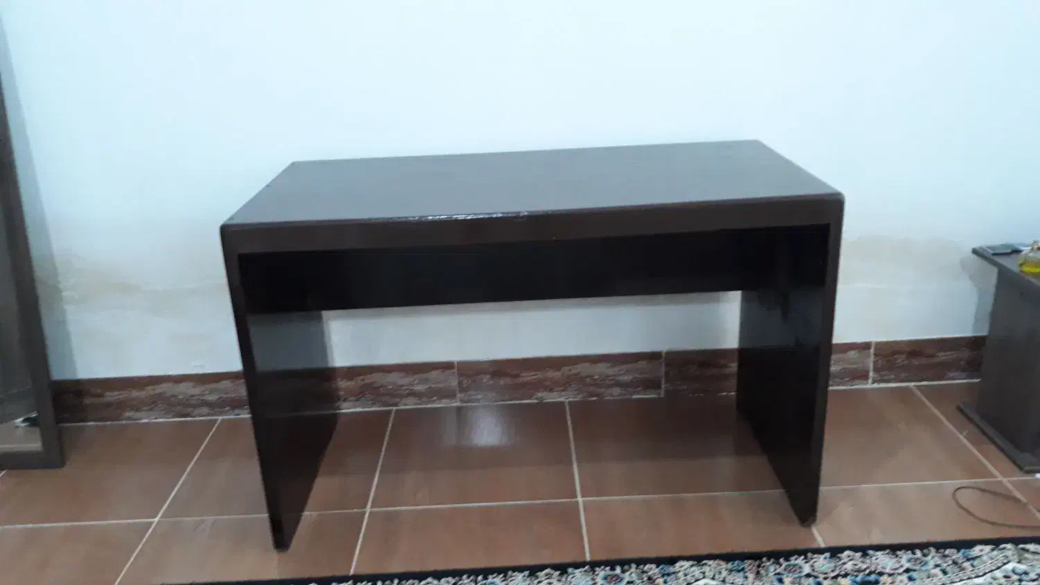 میز اداری و فایل دو کشو چوبی|مبلمان اداری|مهاباد (آذربایجان غربی), |دیوار