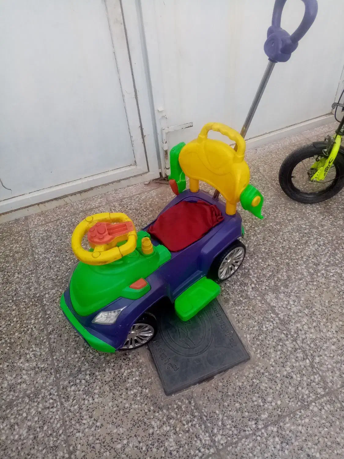 ماشین بچه|اسباب‌بازی بچه|زرند, |دیوار