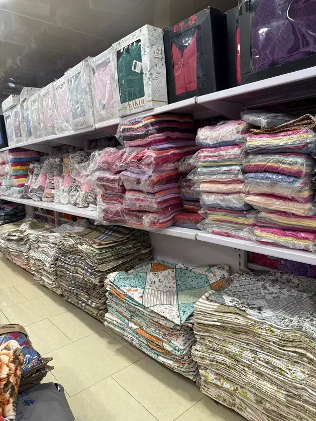 یک کارگر آقا جهت کار در مرکز پخش کالای خواب|استخدام خدمات فروشگاه و رستوران|کرج, شهرک فهمیده|دیوار