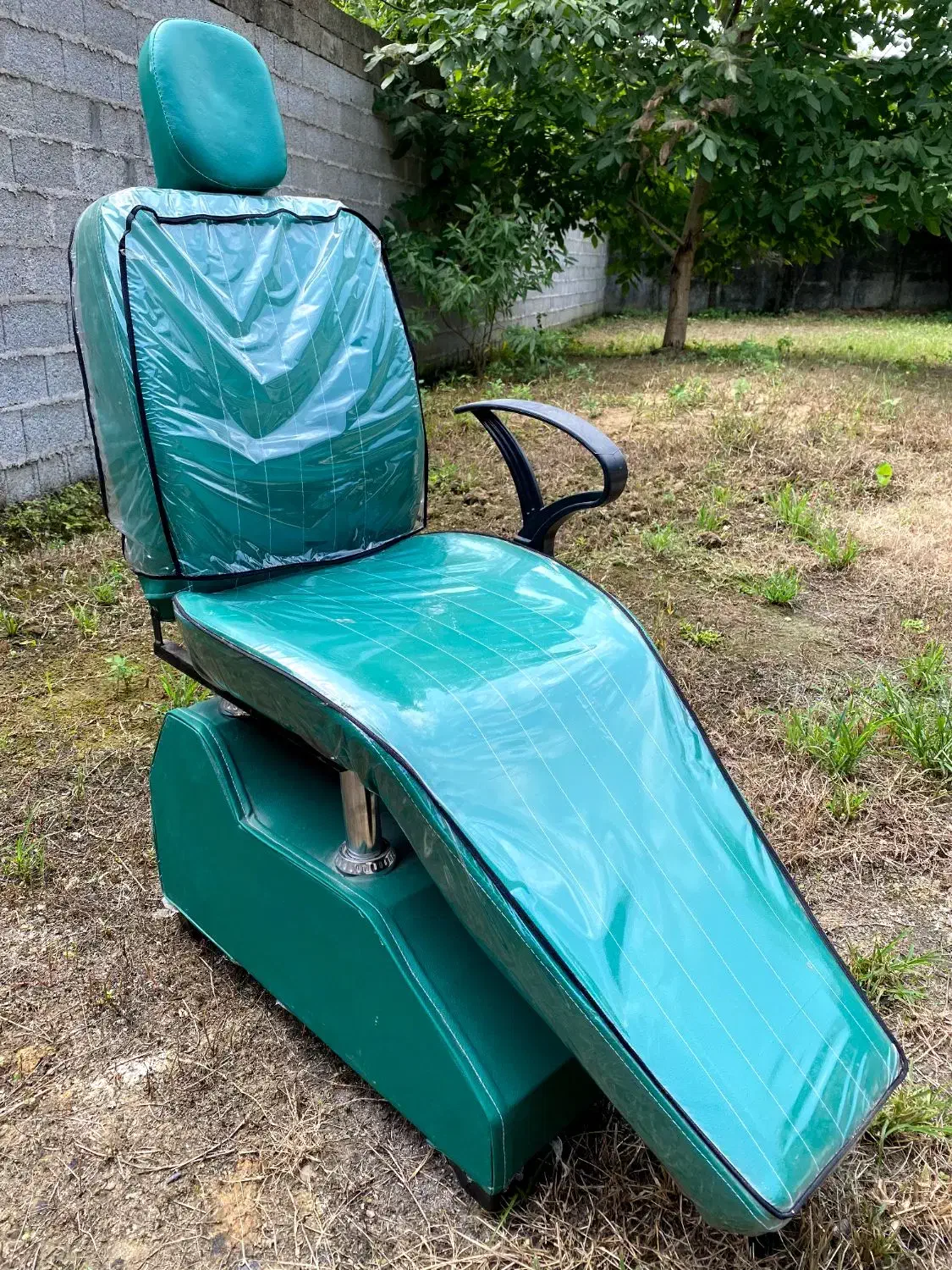 تجهیزات آرایشگاه|آرایشگاه و سالنهای زیبایی|صومعهسرا, |دیوار