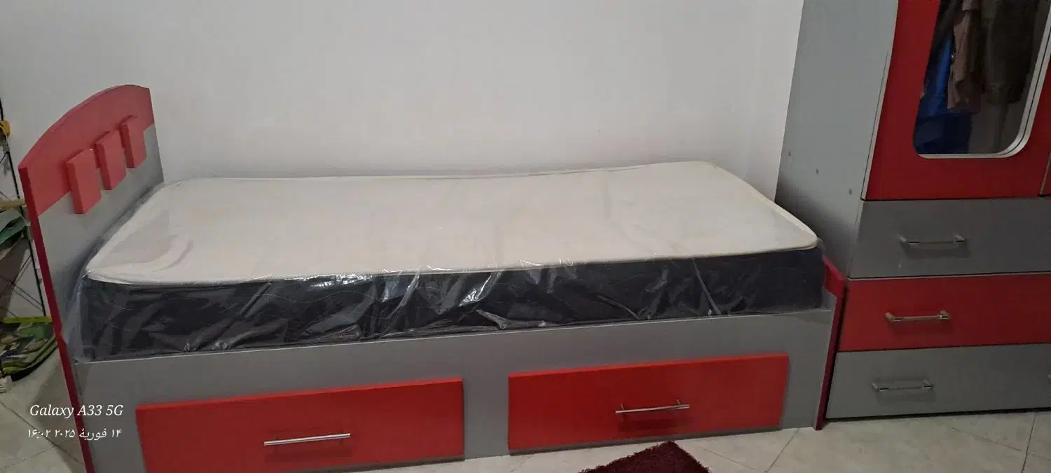 دو عدد ست تخت و کمد نوجوان و جوان|تخت و سرویس خواب|گرگان, |دیوار