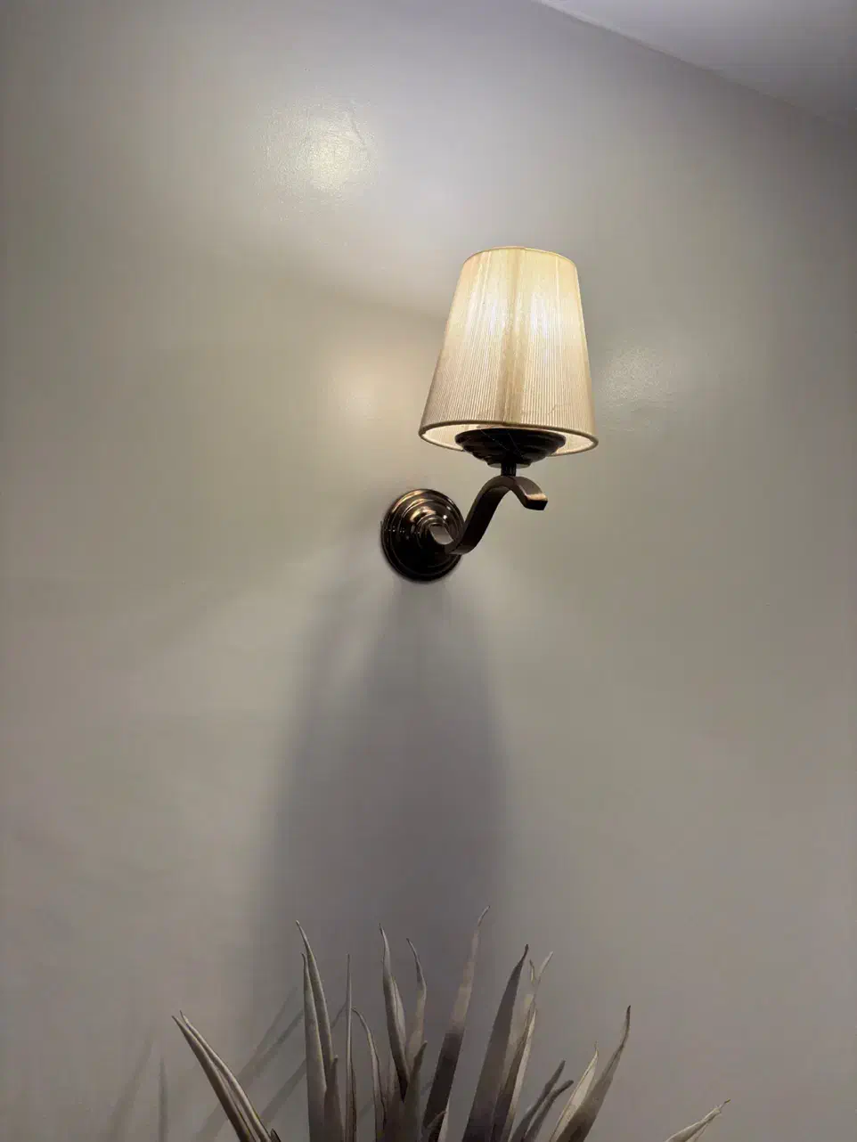 دیوارکوب باشید ابریشم|لوستر و چراغ آویز|تهران, چیذر|دیوار