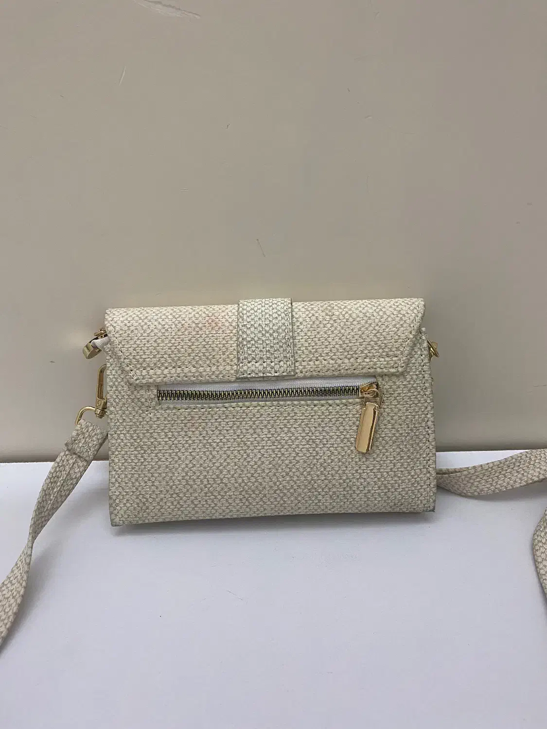 کیف پاسپورتی|کیف، کفش، کمربند|تهران, سبلان (لشگر)|دیوار