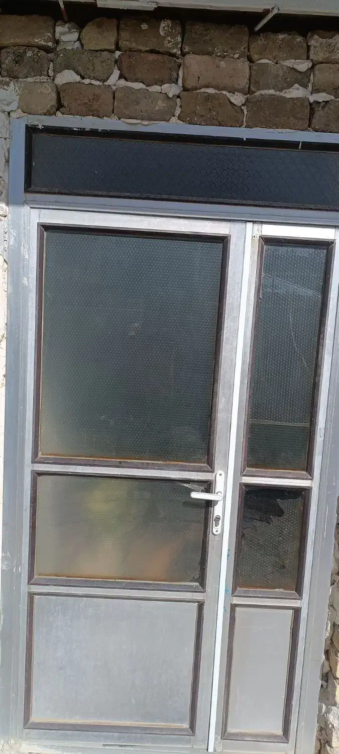 فروش در آلومینیومی دو لنگه در حد نو ابعاد 120در220|مصالح و تجهیزات ساختمان|درگزین, |دیوار