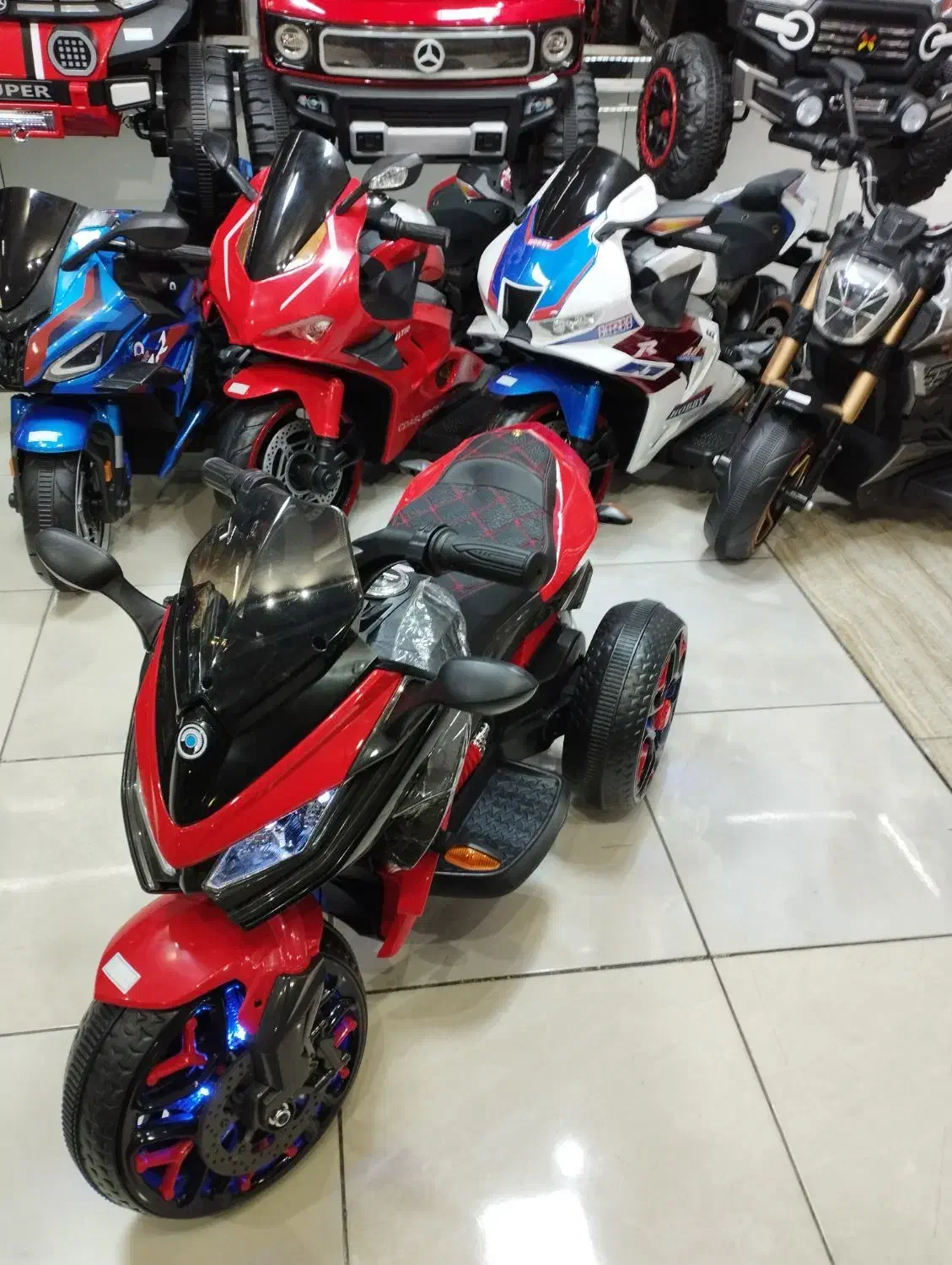 موتور شارژی سه چرخ با اقساط سه ماهه|اسباببازی|ایلام, |دیوار