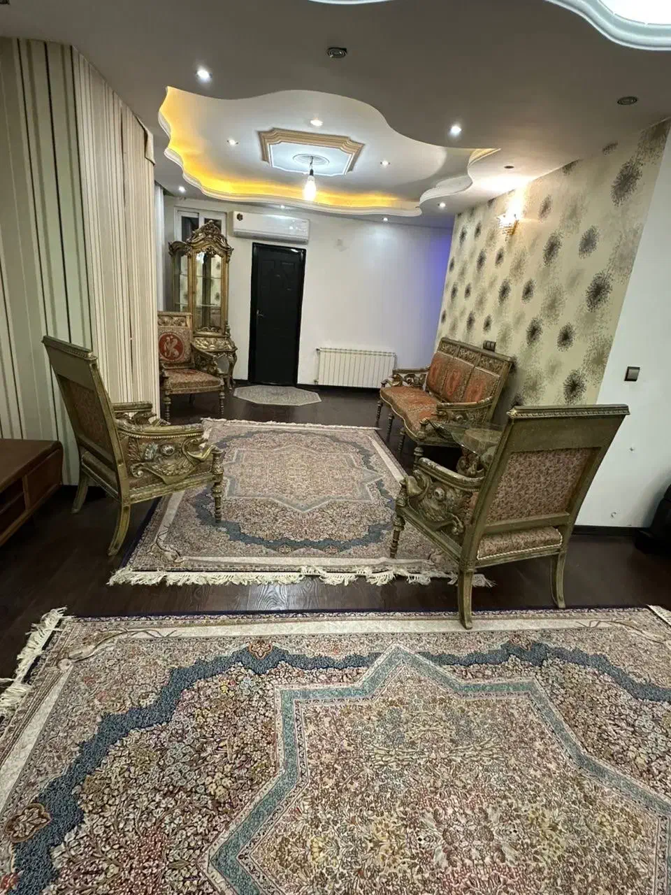 مبلمان ۶ نفره و میز ناهارخوری ۸ نفره هخامنشی|مبلمان خانگی و میز عسلی|رامسر, |دیوار