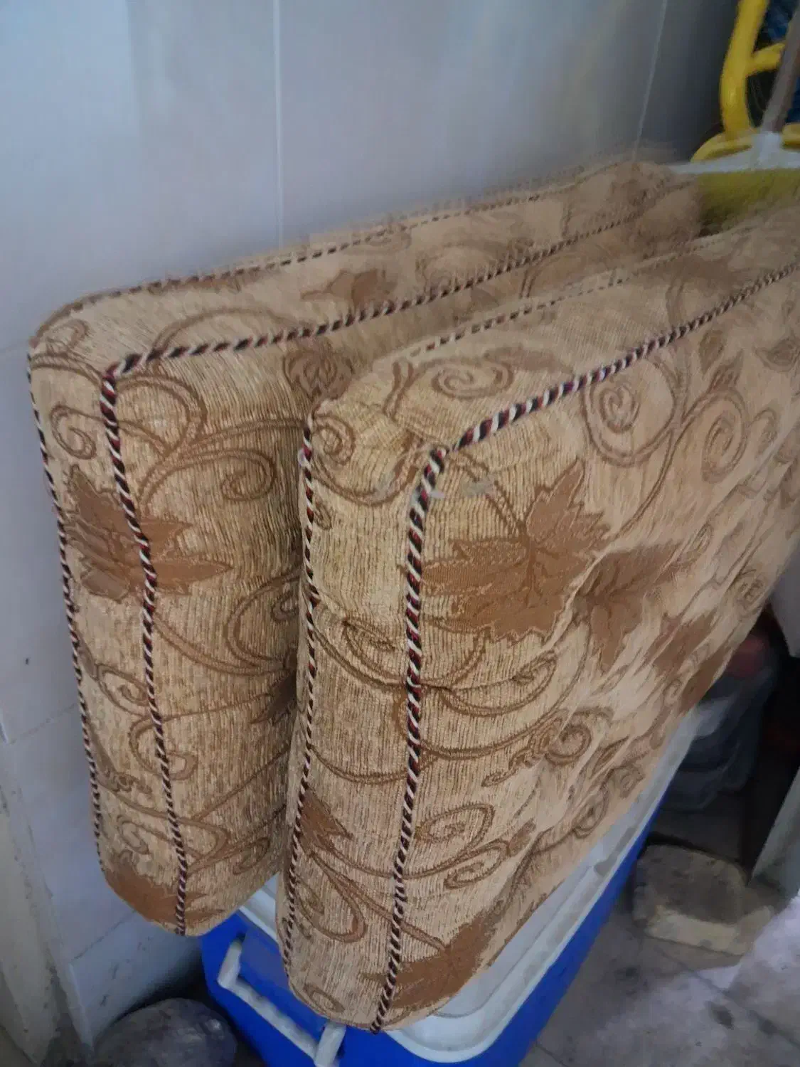 دو عدد پشتی  با توری|پشتی|بندرعباس, |دیوار