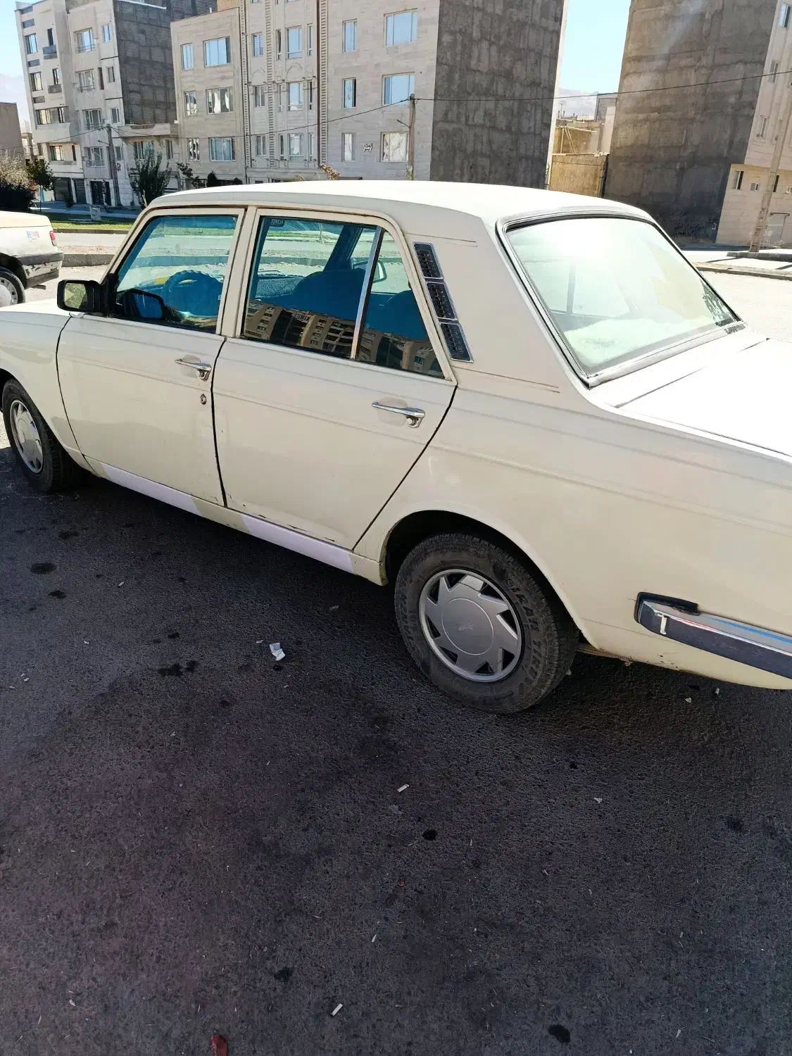 فروش پیکان مدل ۸۳. عروسکه. ملوس|خودرو سواری و وانت|سنندج, |دیوار