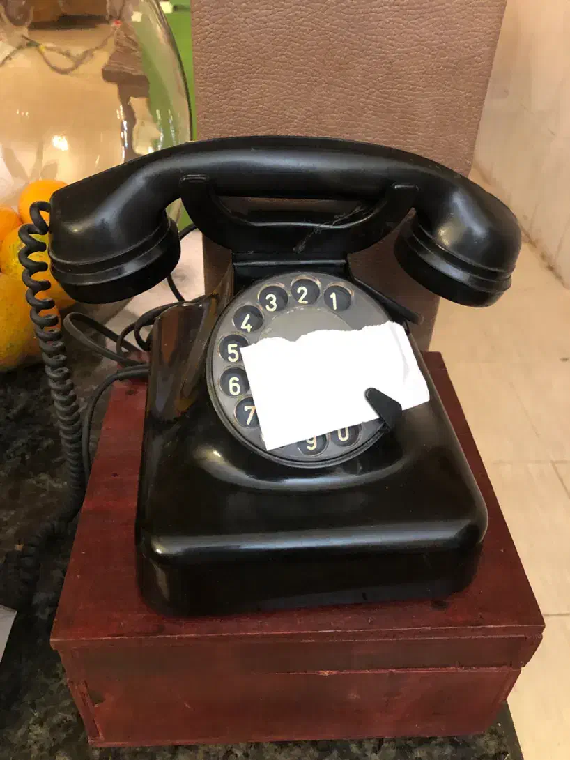تلفن قدیمی المانی|تلفن رومیزی|ساری, |دیوار