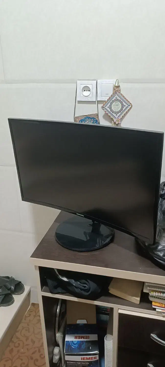 مانیتور سامسونگ ۲۷ اینج کرو|قطعات و لوازم جانبی رایانه|یزد, |دیوار