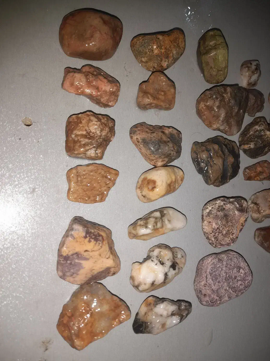 سنگ عقیق کبود یادرخت|بدلیجات|رشت, حومه رشت|دیوار