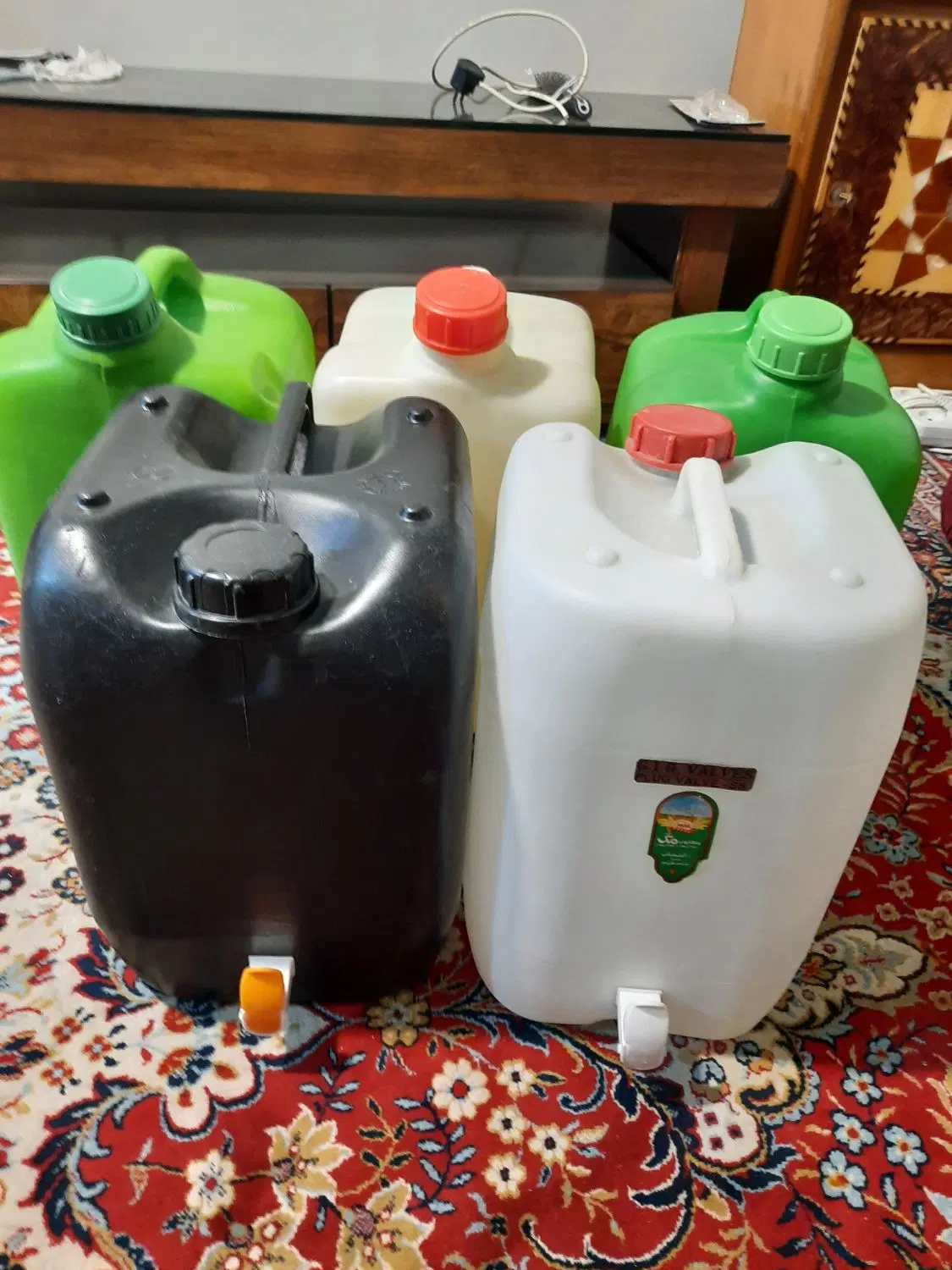 دبه|ظروف نگهدارنده، پلاستیکی، یکبارمصرف|شیراز, گلستان|دیوار