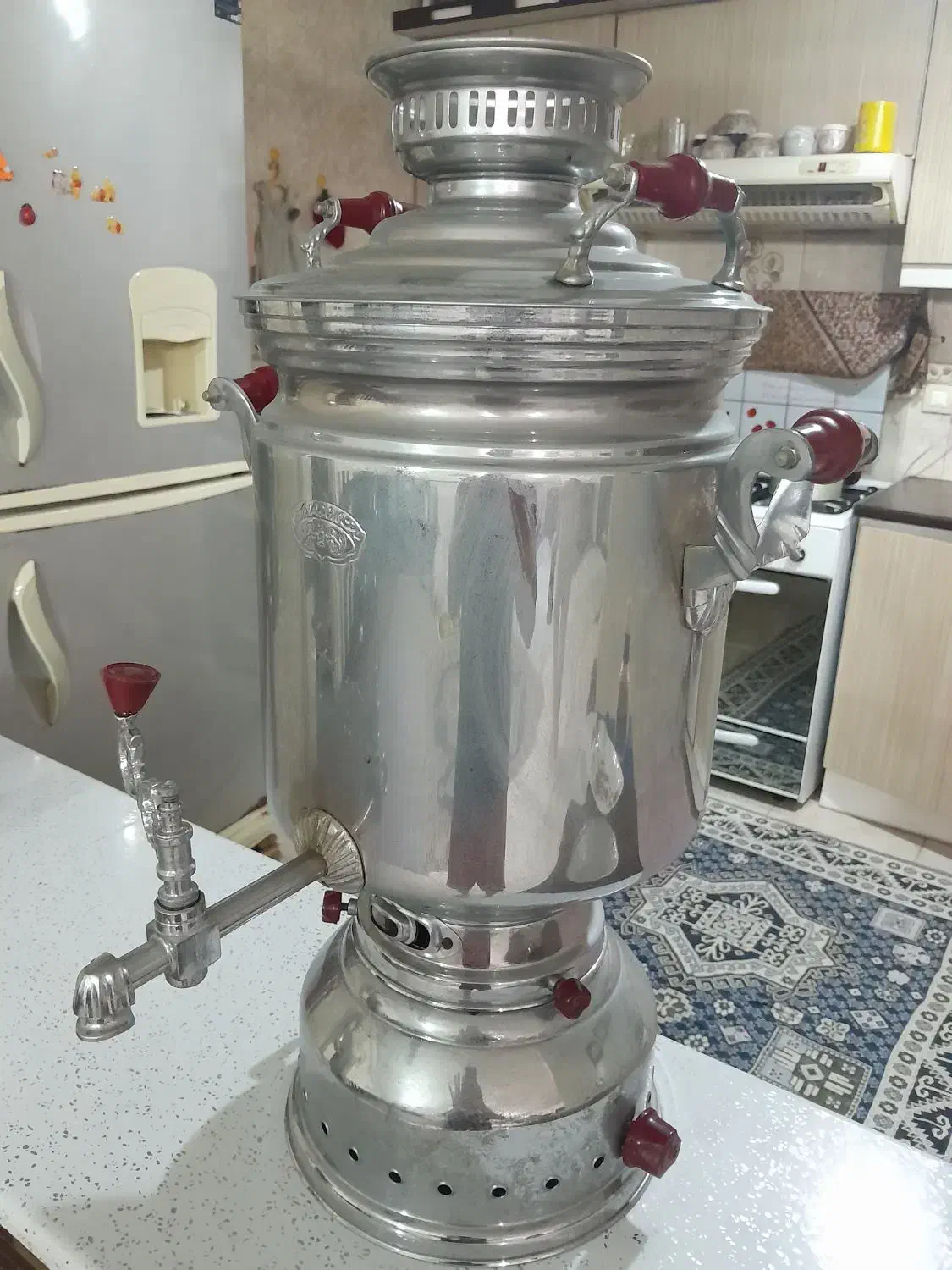 سماور بزرگ قدیمی|سماور، چایساز، قهوهساز|گرگان, |دیوار