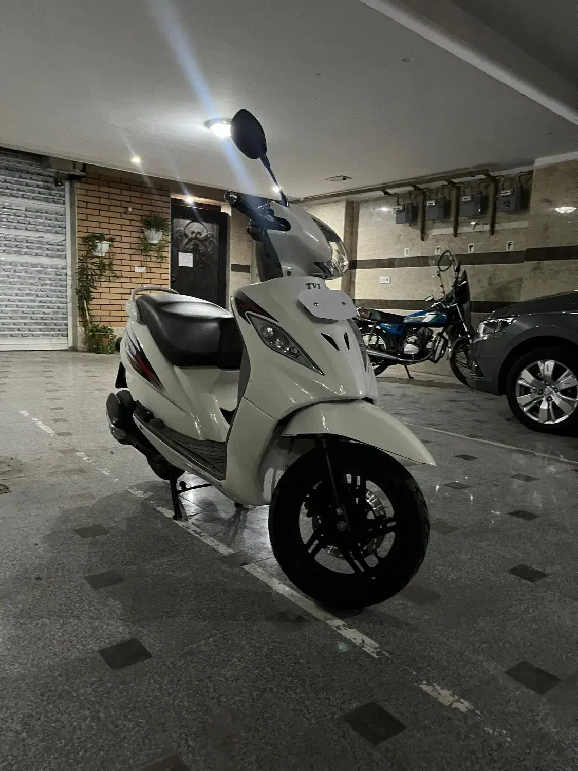 وگو مدل ۹۸ با بیمه و کم کار|موتورسیکلت|تهران, مینای شمالی (مخبر)|دیوار