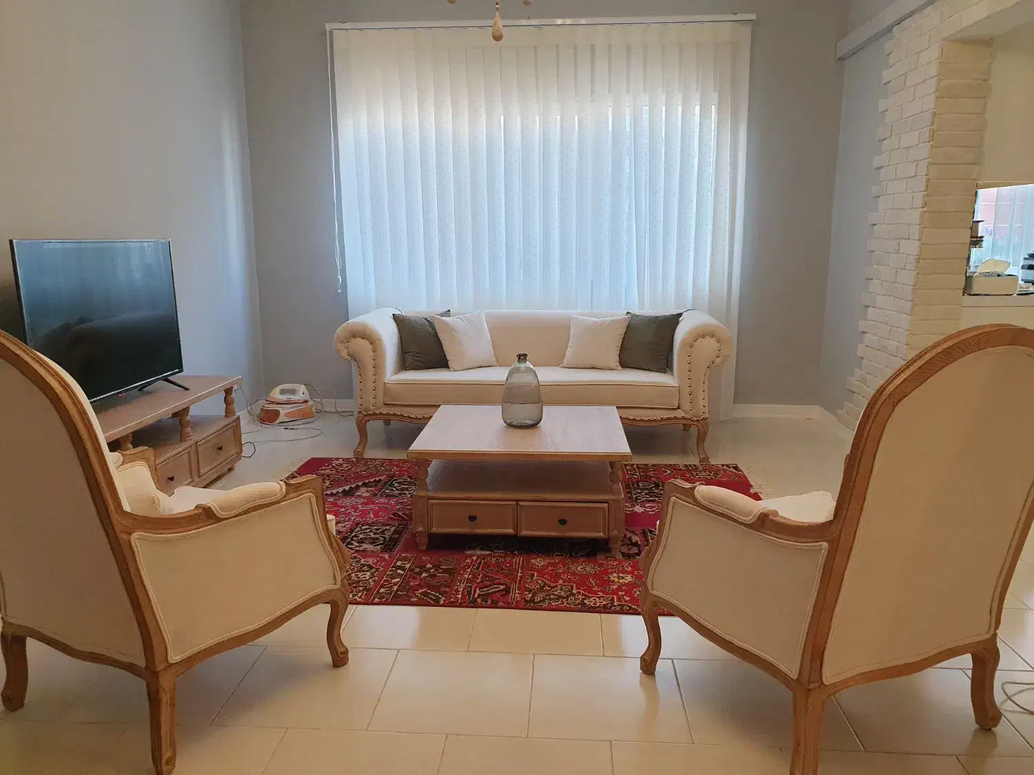 نیم ست فرانسوی|مبلمان خانگی و میز عسلی|پردیس, فاز ۳|دیوار