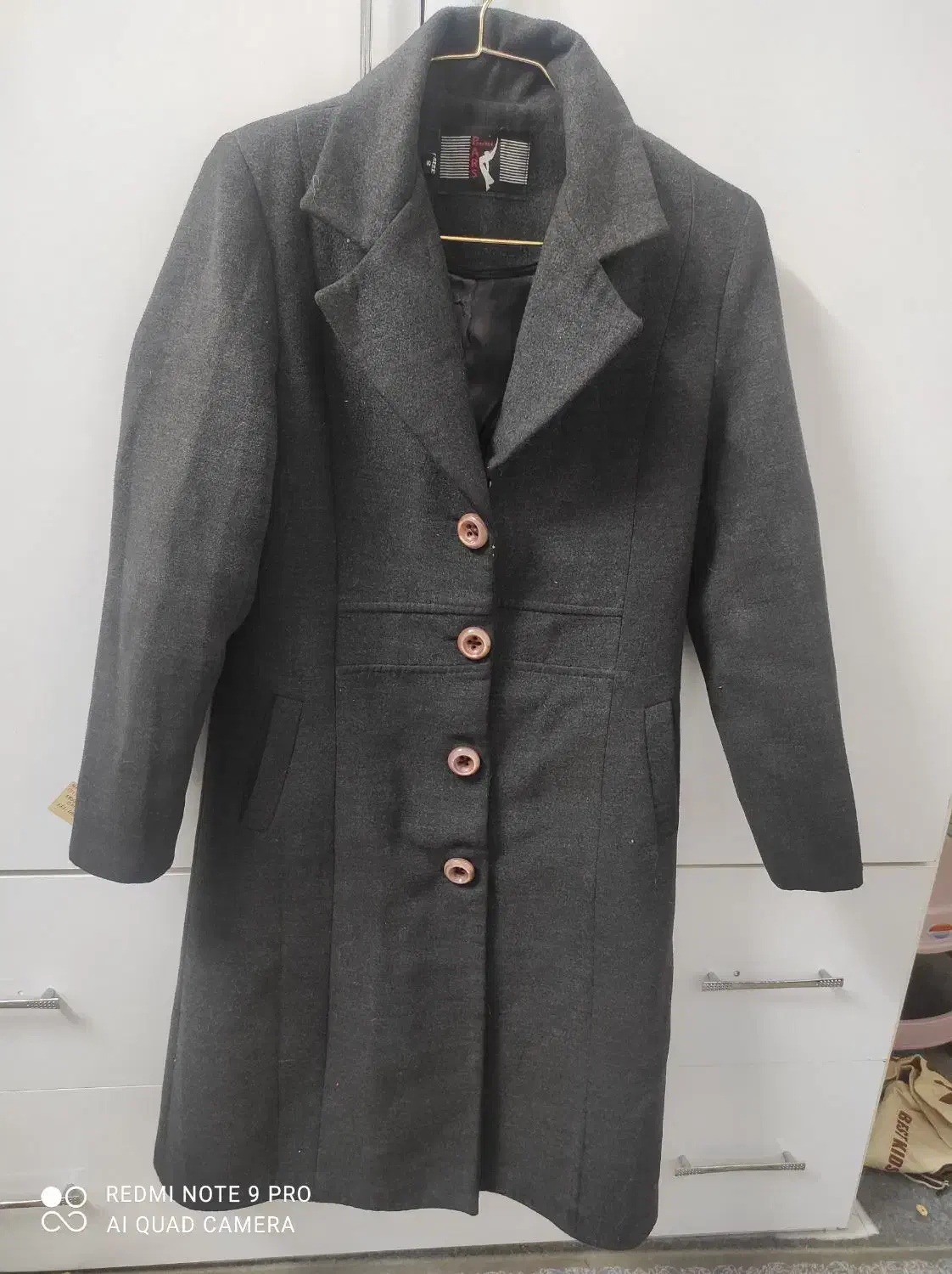 نو. و درحدنو|لباس|مشهد, رسالت|دیوار