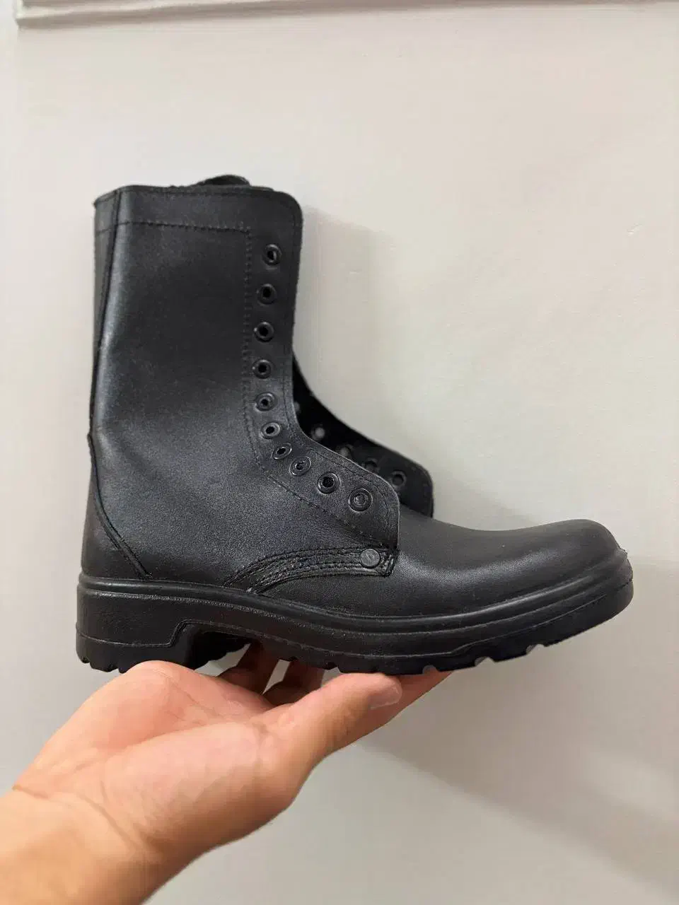 پوتین طبی شهپر|کیف، کفش، کمربند|لنگرود, |دیوار