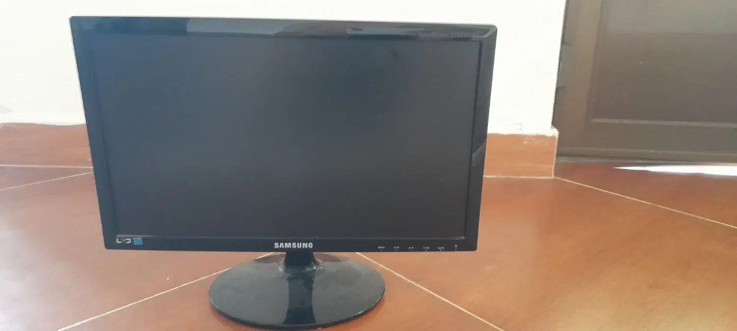 مانیتور سامسونگ|قطعات و لوازم جانبی رایانه|چالوس, |دیوار