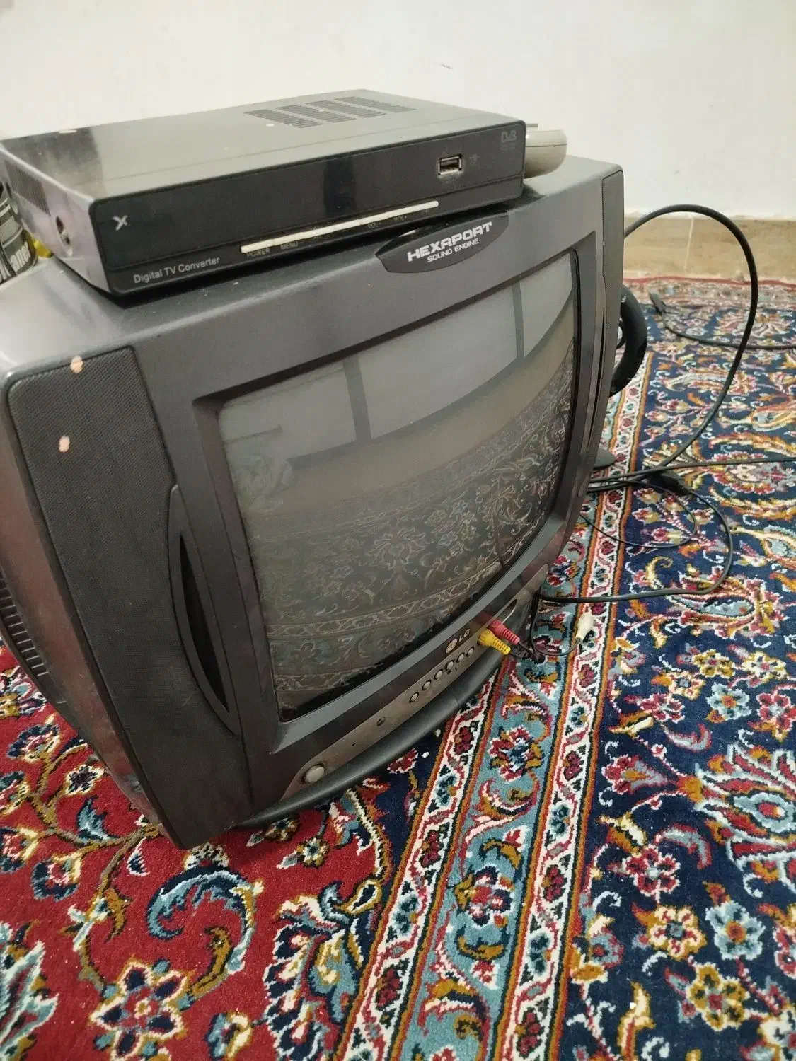 14اینچ|تلویزیون و پروژکتور|خرم‌آباد, |دیوار