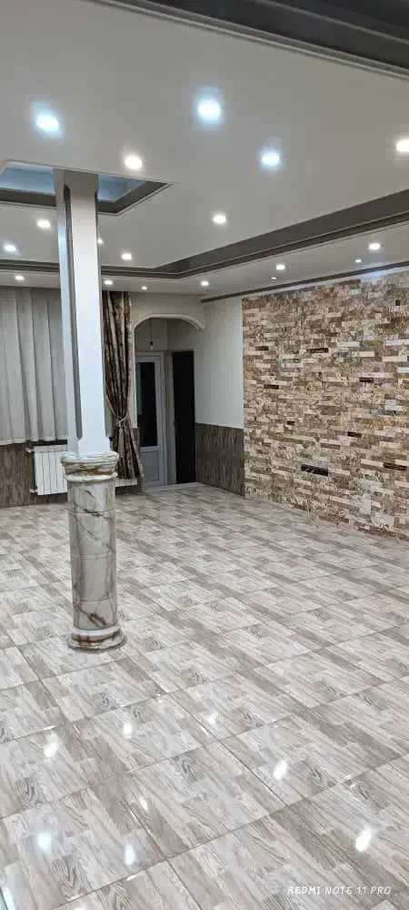 آپارتمان شیک و حیاط دار