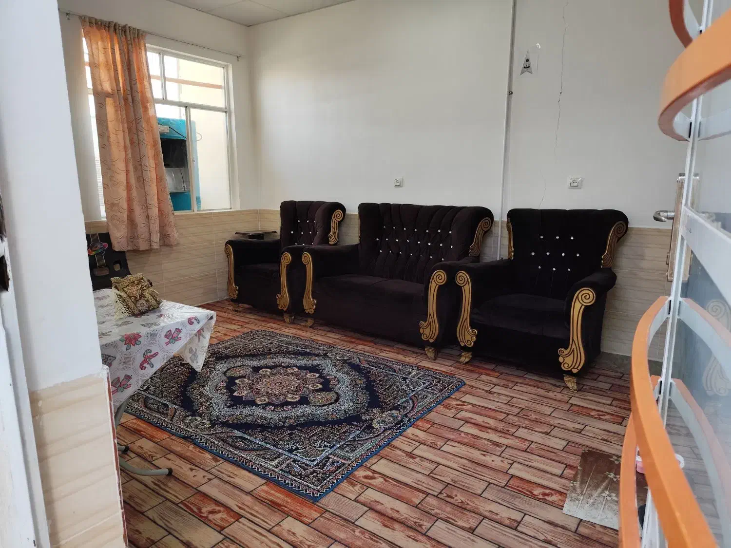 سوئیت شیک ونوساز|اجارهٔ کوتاهمدت آپارتمان و سوئیت|سیرجان, |دیوار